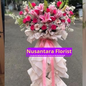 Standing Flower Ucapan Happy Wedding, Bunga Standing Ucapan Selamat Bahagia Standing Flower Ucapan Happy Wedding, Bunga Standing Ucapan Selamat Bahagia